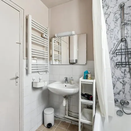 Wonderful apartment close Champs-Elysées Paris Extérieur photo